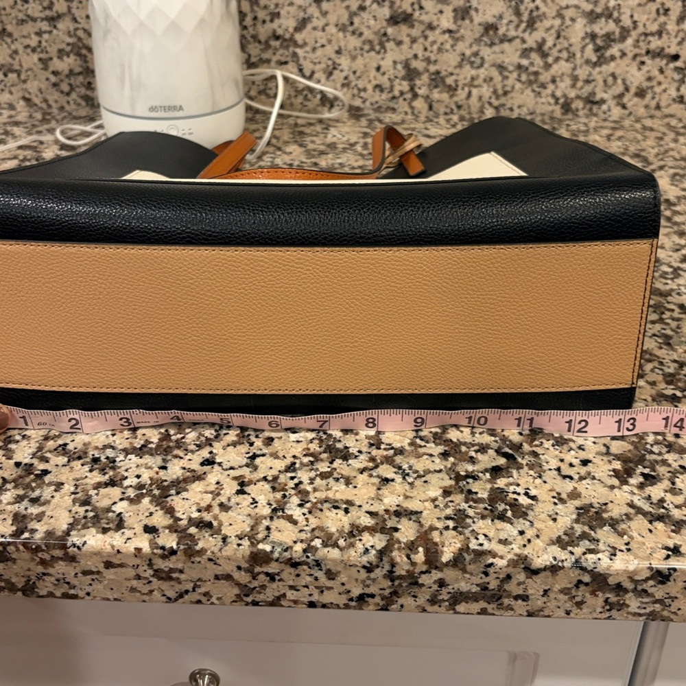 Marc Jacobs Black, Tan and Cream Bag - Picture 16 of 16